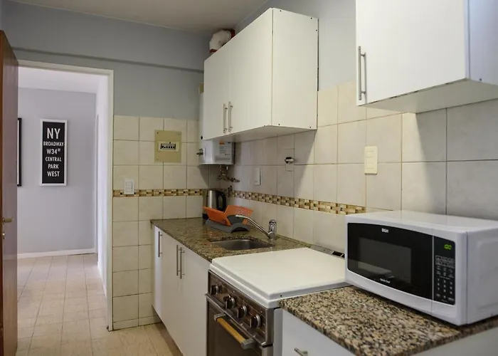 2 Dorm Sobre Av Hipolito Yrigoyen