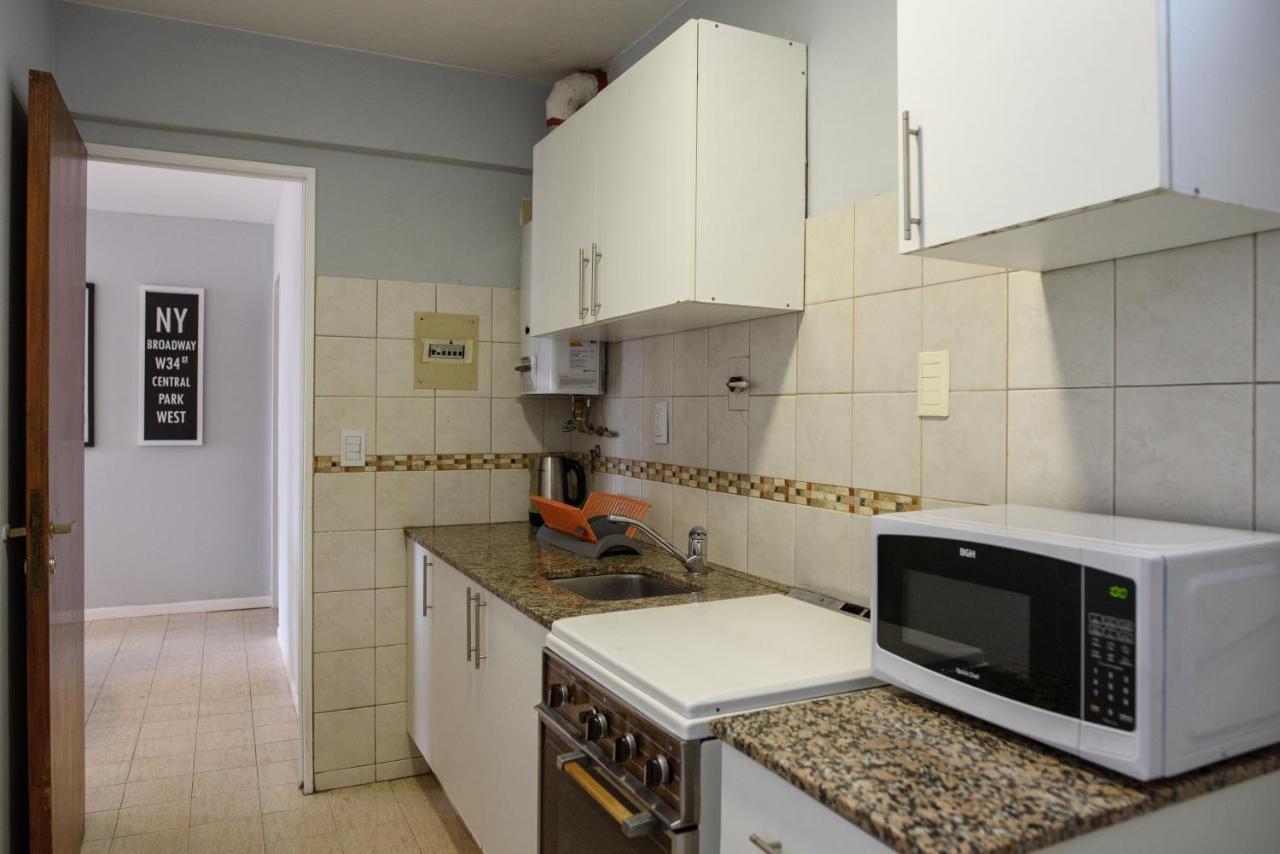 2 Dorm Sobre Av Hipolito Yrigoyen Apartment *